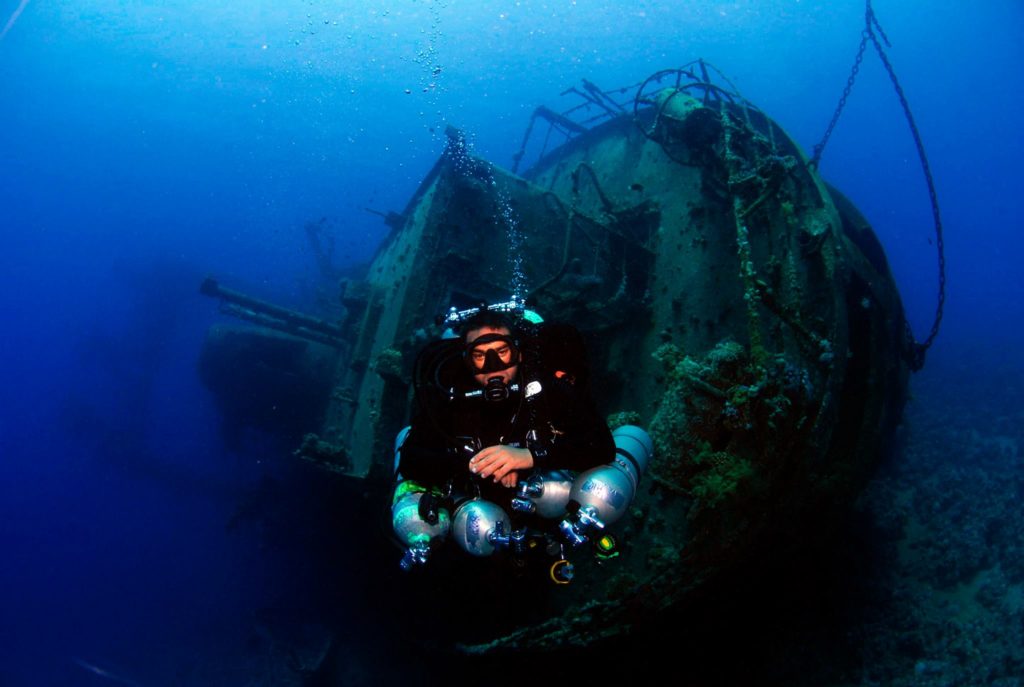 www.islatortugadivers.com-isla-tortuga-divers-koh-tao-wreck-diving-cedar-pride-loco