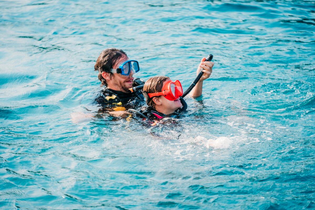 padi rescue diver course in koh tao