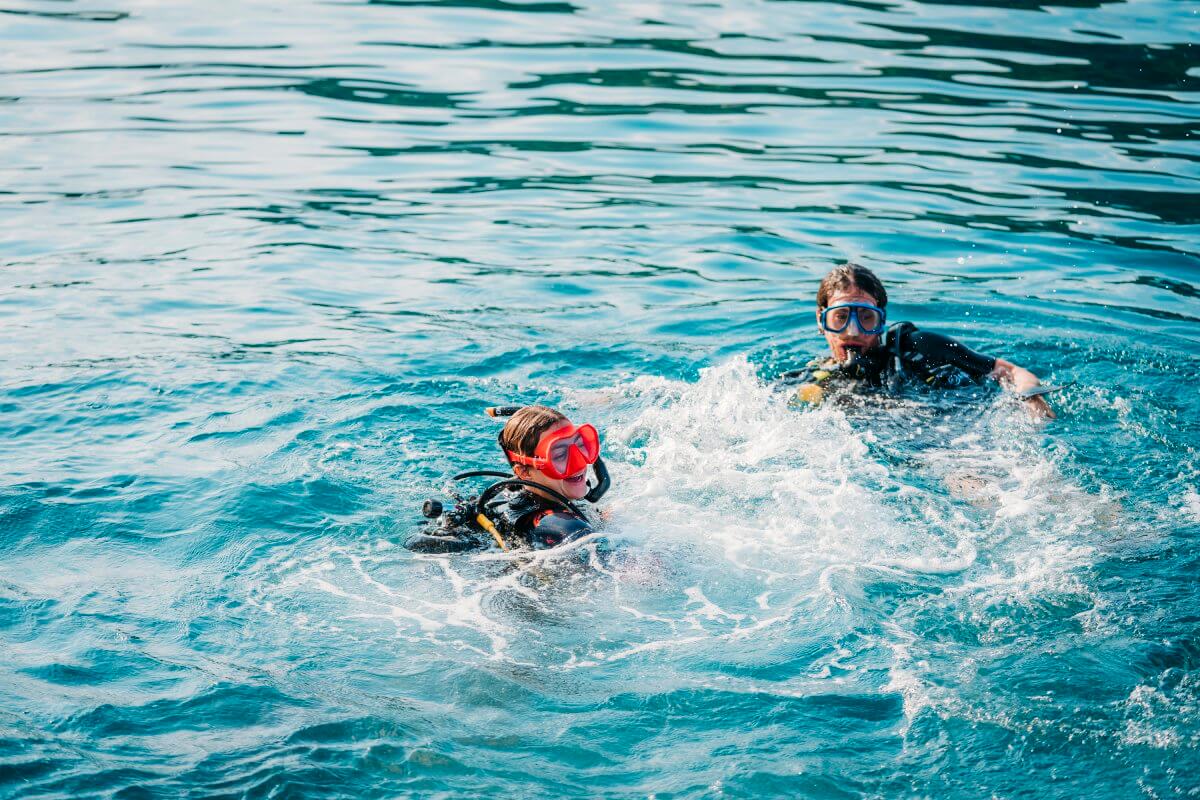 padi rescue diver course in koh tao