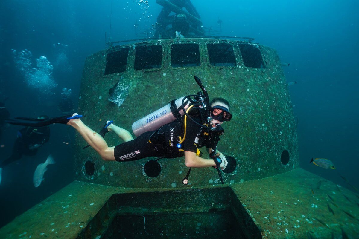 wreck diving specialty course koh tao