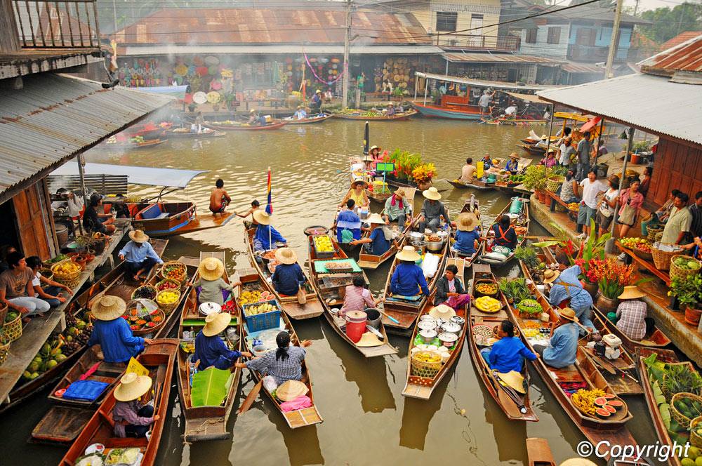 isla-tortuga-divers-koh-tao-floating-market