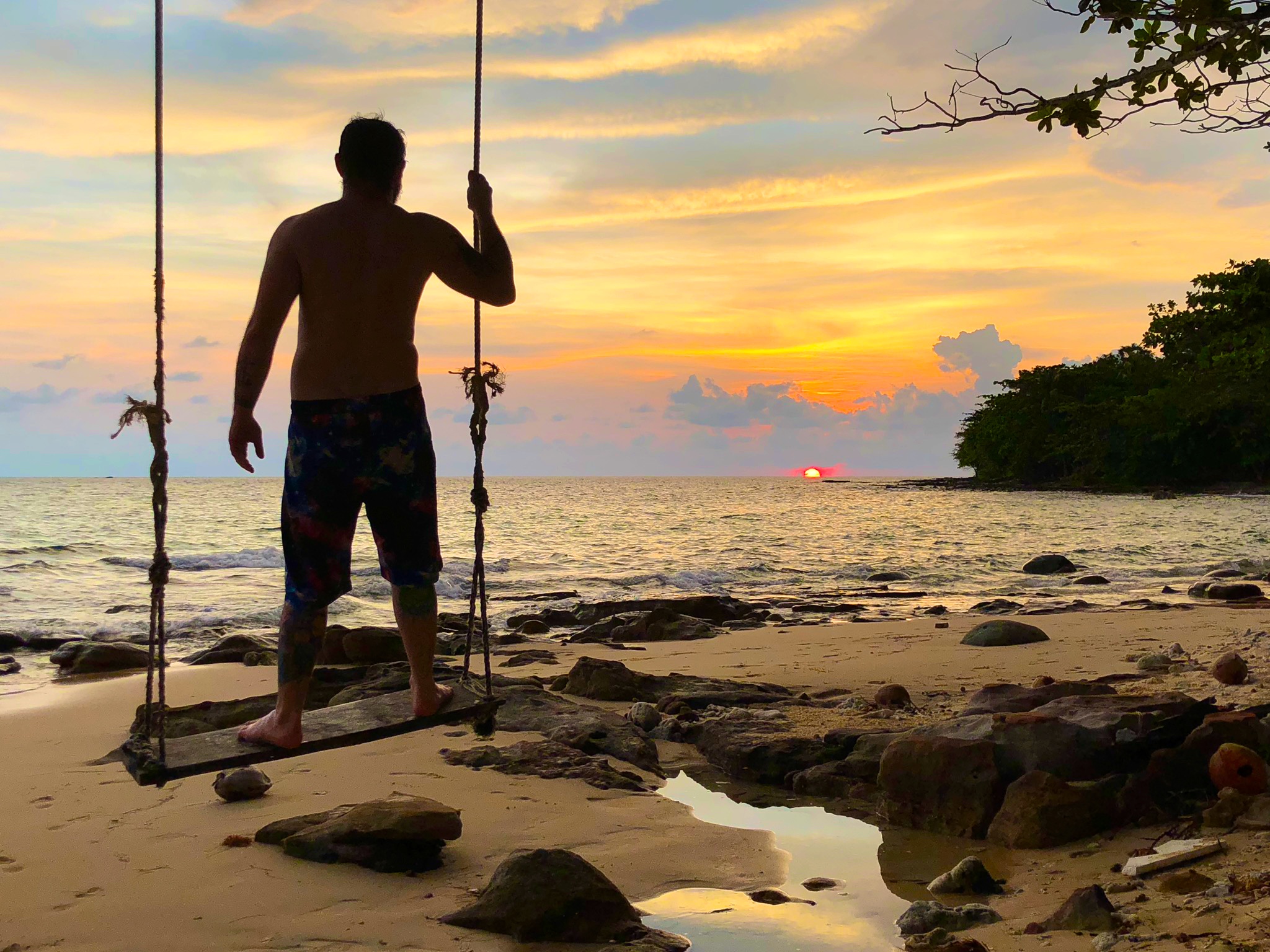 islatortugadivers.com koh tao carlos tailadia padi atardecer columpio